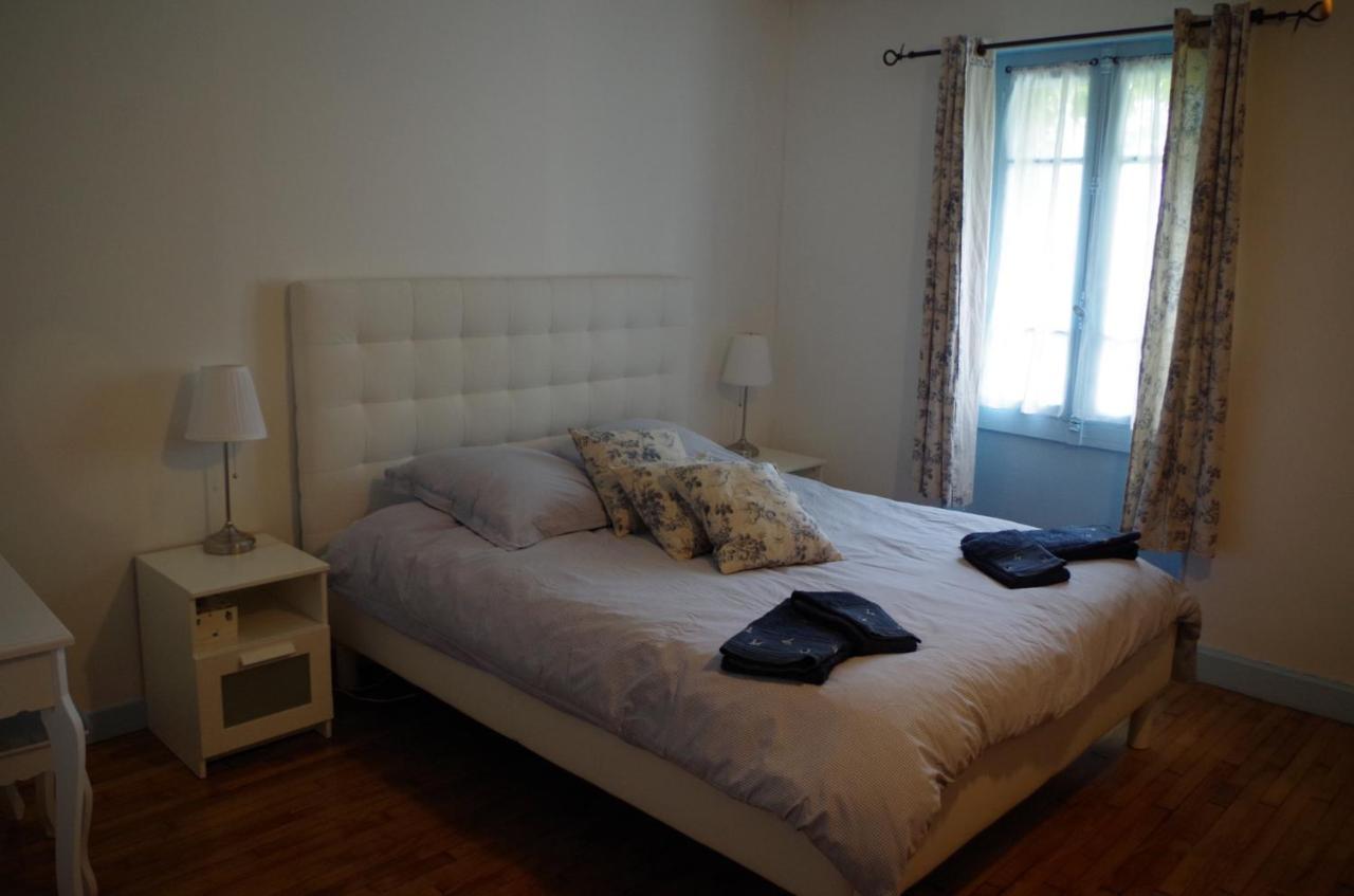 Senouillac Chambres D'Hotes La Vigneronne מראה חיצוני תמונה